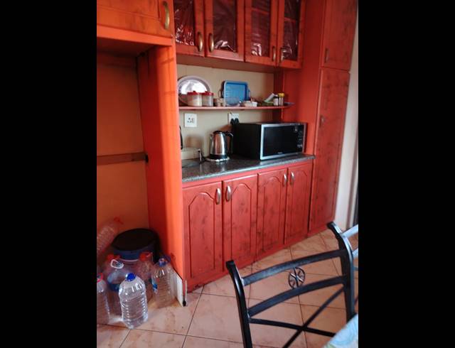 3 BEDROOM FREEHOLD FOR SALE IN SUNSET VIEW